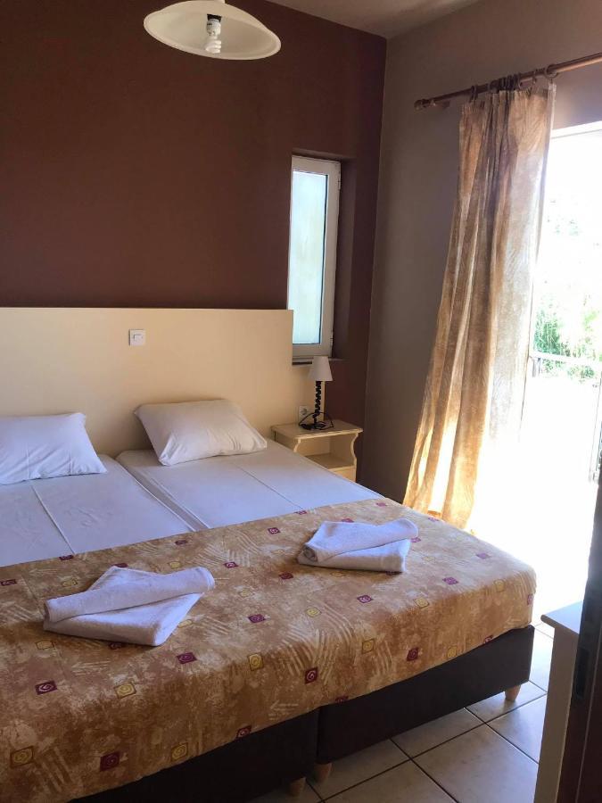 Kydoni Apartments And Studios Agia Marina Buitenkant foto