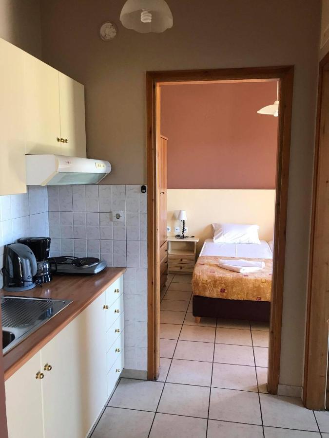 Kydoni Apartments And Studios Agia Marina Buitenkant foto