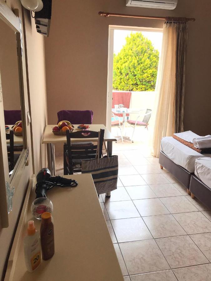 Kydoni Apartments And Studios Agia Marina Buitenkant foto